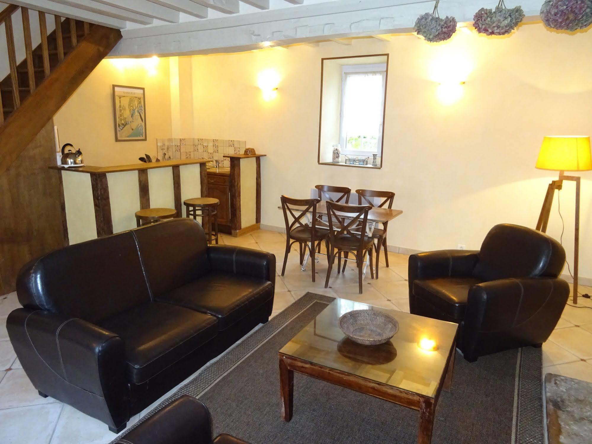 Bed and Breakfast Manoir De Savigny Valognes Esterno foto