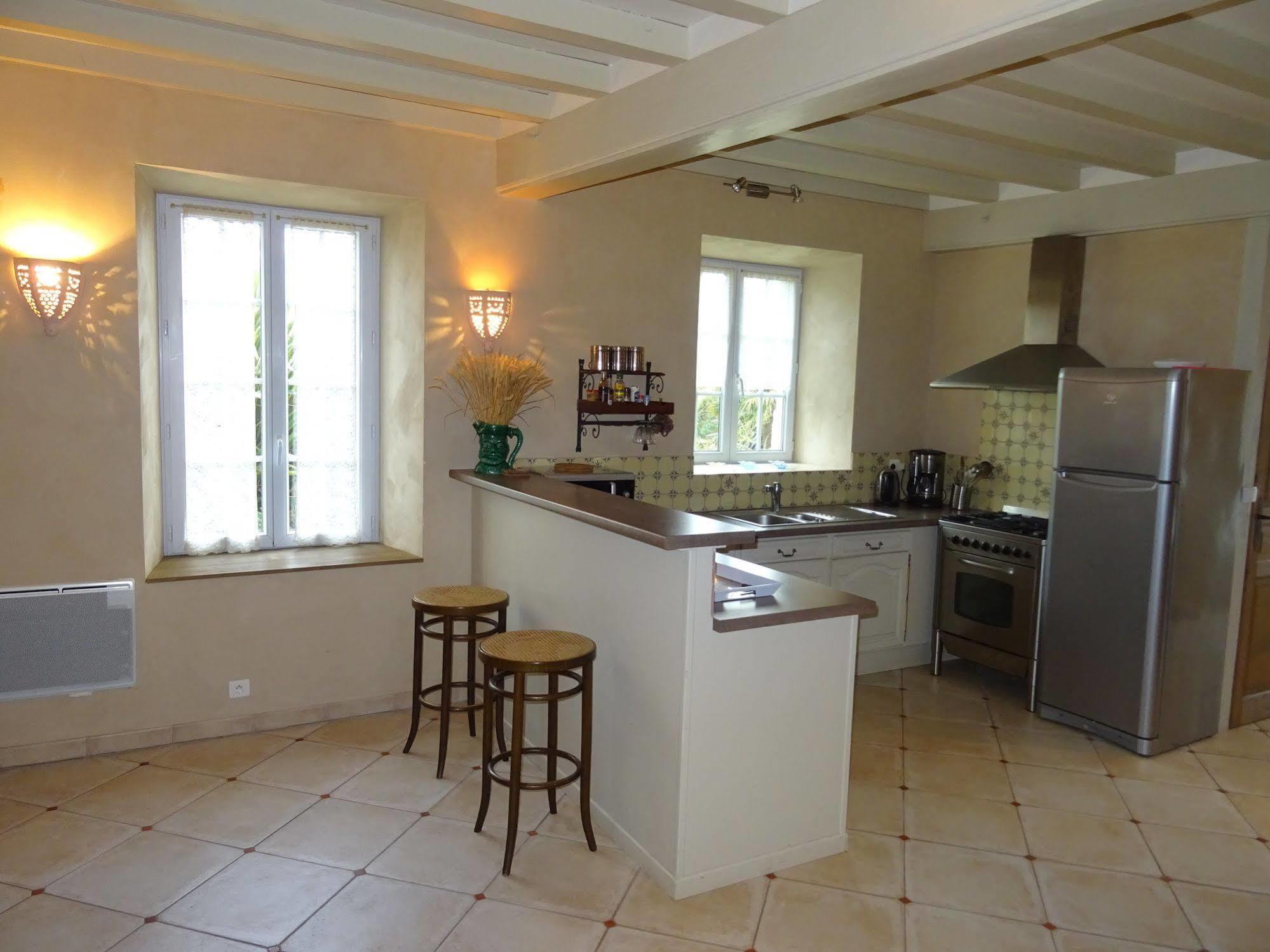 Bed and Breakfast Manoir De Savigny Valognes Esterno foto