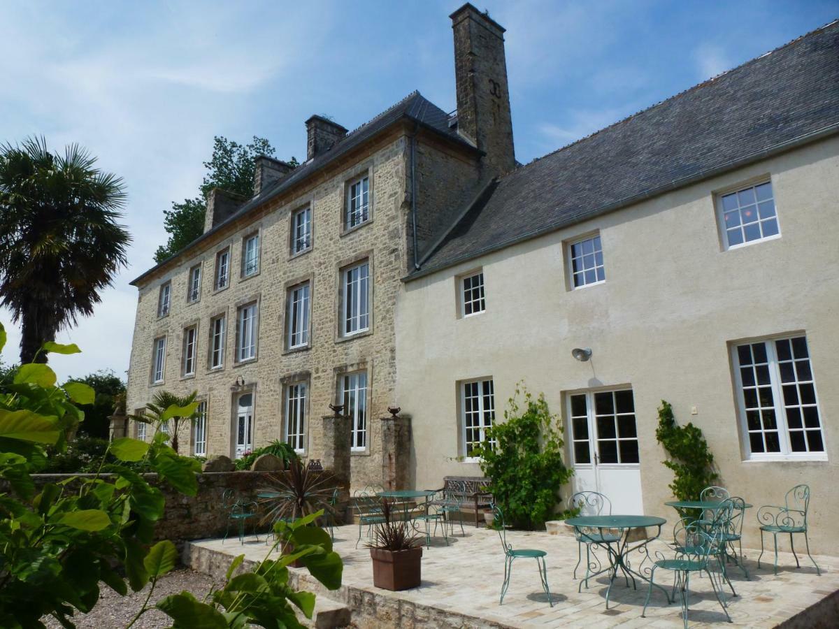 Bed and Breakfast Manoir De Savigny Valognes Esterno foto